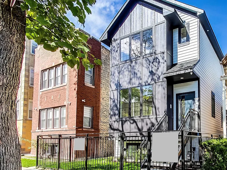 2468 W. Pensacola Ave., Chicago, 60618